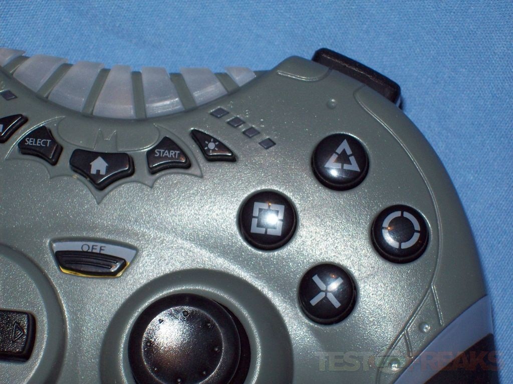 Review of Playstation 3 Wireless Batarang Batman Controller | Technogog