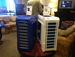 Thermaltake Chaser A31 Thunder & Snow at CES 2013