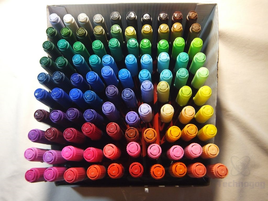 Review of US Art Supply Super Markers 100 Twin-Tip Broad-Liner Marker Set