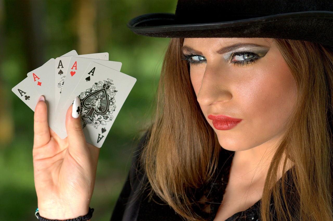 Mastering the Game: A Comprehensive Guide to Poker Online | Technogog